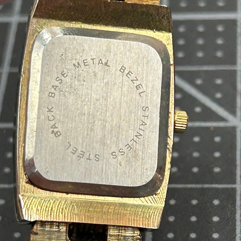 Cannes quartz watch